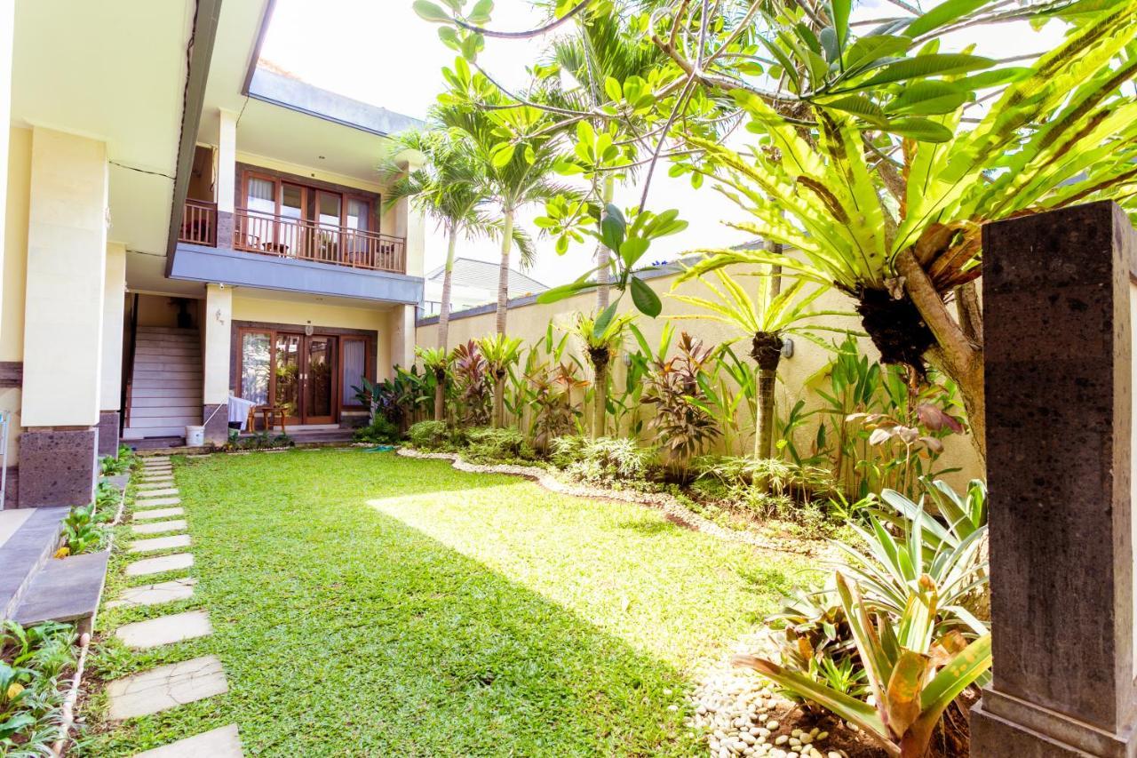 Sakura Guest House Canggu Exteriör bild